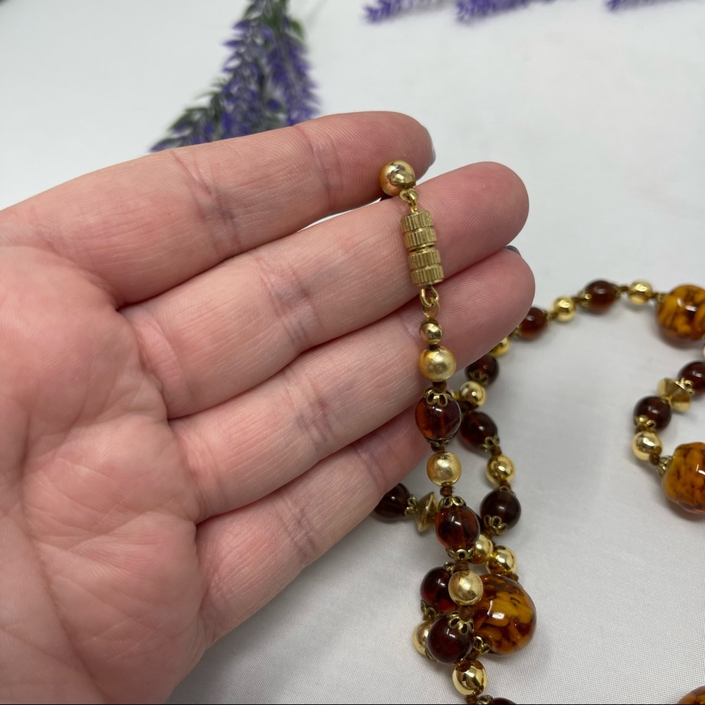 Vintage Art Glass Amber & Gold Beaded Barrel Closure Necklace - Picture 3 of 4